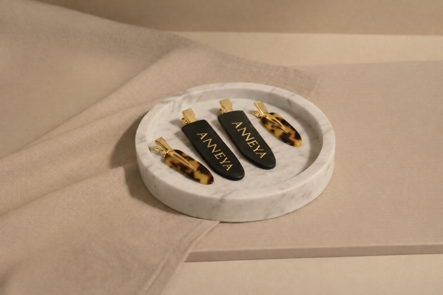 Article signiature Barette noir